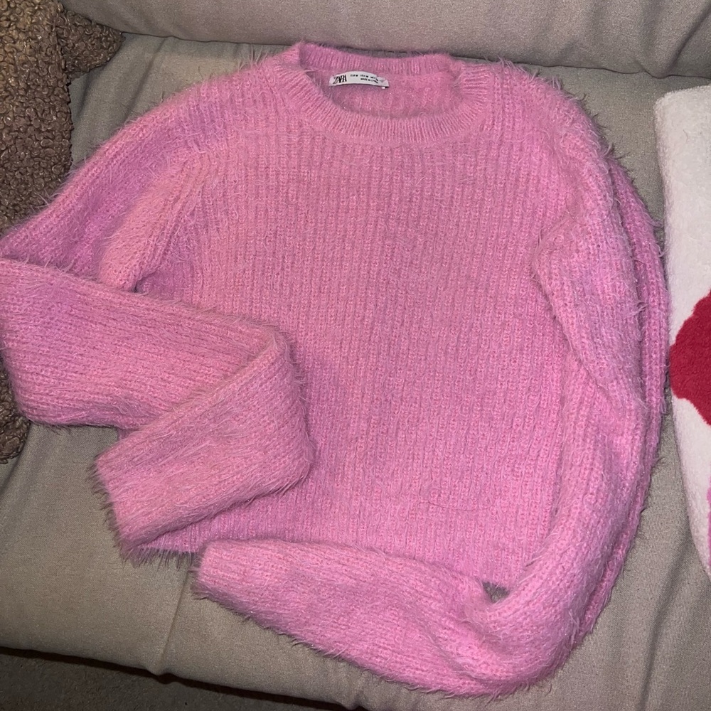 Zara Faux fur pink sweater size medium